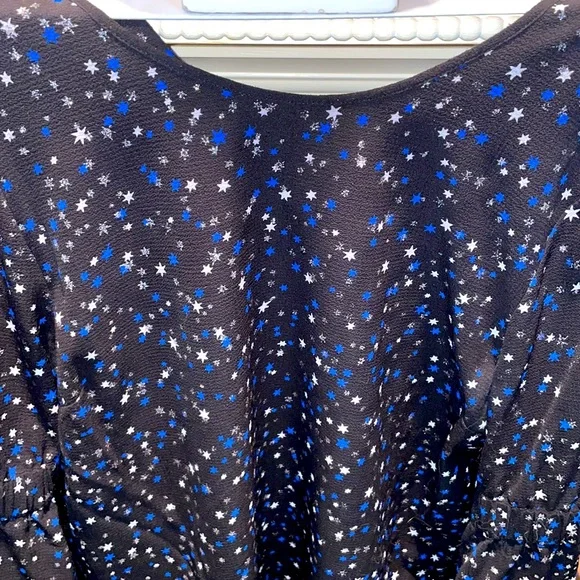 Sparkly holiday blouse - Picture 3 of 7